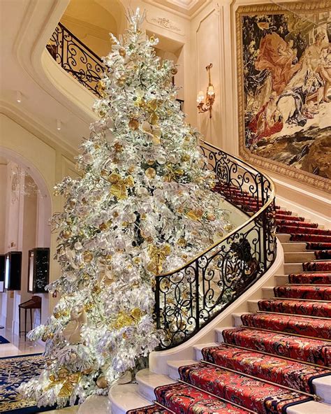 The Ritz Paris Christmas Tree 2020 - Christmas in Paris - Landen Kerr