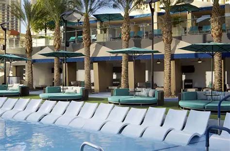 Elara Pool | Cabanas & Daybeds | Hours & Photos | Las Vegas