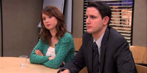 10 Couples That Hurt The Office (And 10 That Saved It)