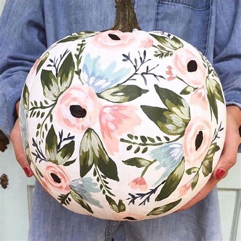 Painting pumpkins // floral | Painted pumpkins, Fall halloween decor, Halloween pumpkins painted
