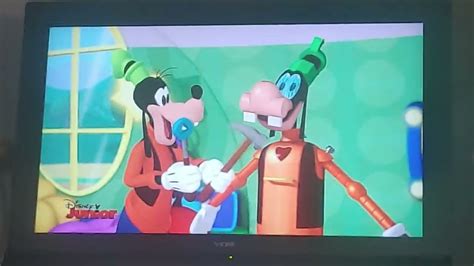 Goofy's Goofbot a toolbox 🧰🧰🧰🧰 to fix Goofy's Goofbot and bam bam song - YouTube