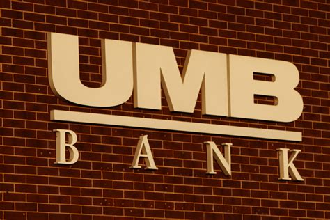 UMB Financial profit rises on double-digit loan growth | American Banker