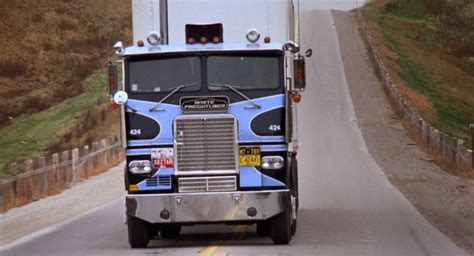 IMCDb.org: White-Freightliner WFT-8664T in "High-Ballin', 1978"