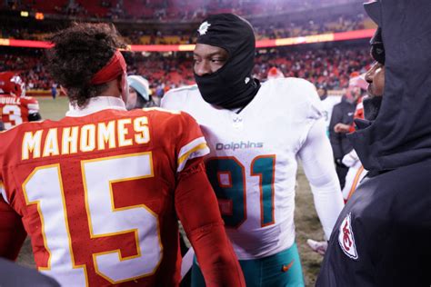 Chiefs and Dolphins play 4th-coldest game in NFL history as deep freeze ...