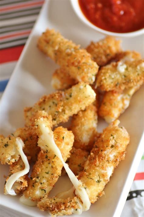 My Favorite Things: Mozzarella Cheese Sticks from Noshing with the Nolands