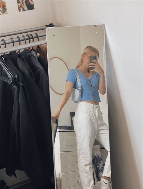 🖤 15+ Aesthetic Outfits With Mom Jeans - 2022