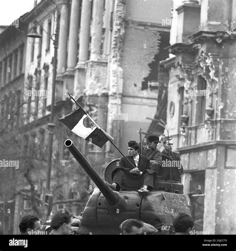 Hungarian flag budapest 1956 hi-res stock photography and images - Alamy