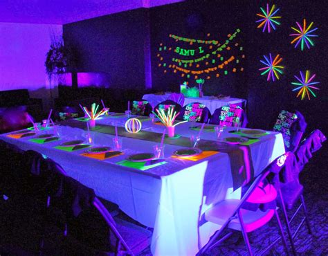 Glow Party Activities | IF YOU WANT TO LEARN HOW TO MAKE THIS TASSEL GARLAND CLICK HERE FOR ...