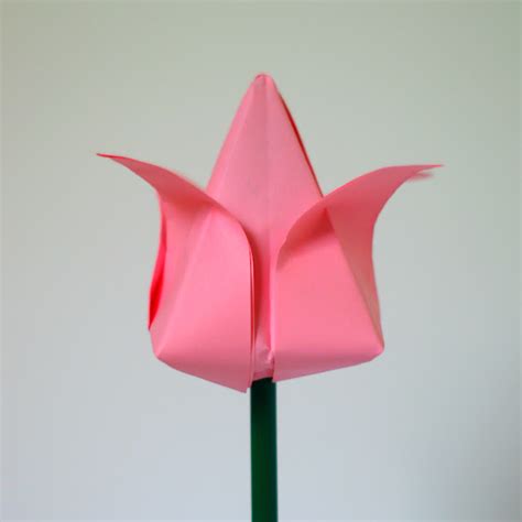 Tulip Flower Origami | Try It - Like It :: create, eat, read, buy, win, travel