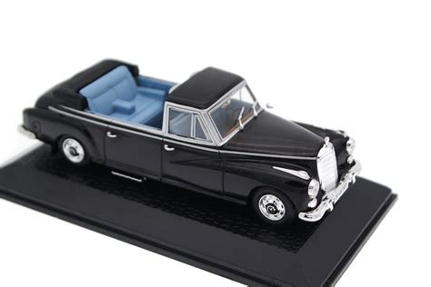 Mercedes-Benz 300 Landaulet - Diecast Ukraine