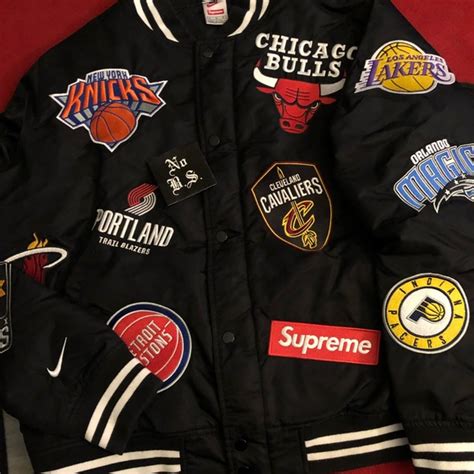 Odlupování Účinnost tři supreme nike nba warm up jacket cz kupující steh pšenice