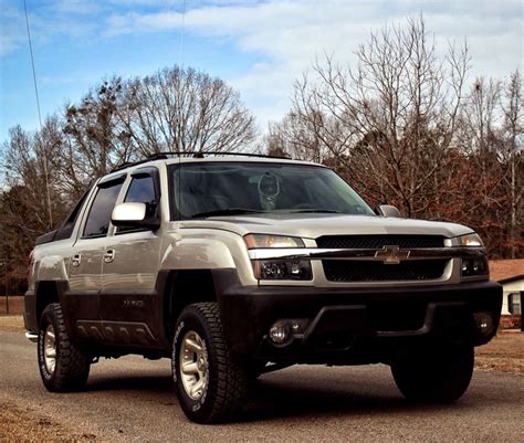 Lifted Chevy Avalanche | Chevy avalanche, Lifted chevy, Chevy