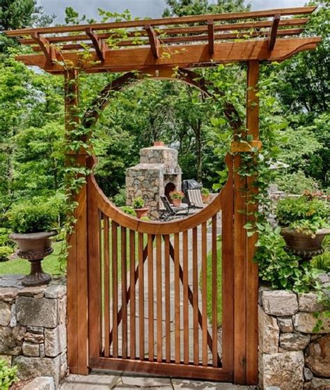 Chinese Moon Gate | Wooden moongate to an outdoor kitchen ...