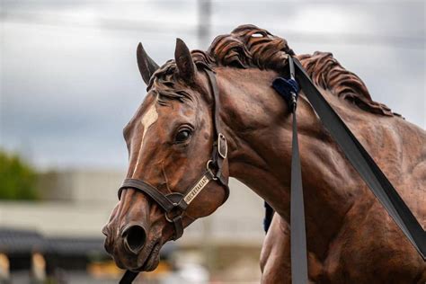 Life-size Secretariat statue highlights best weekend events in, around Lexington