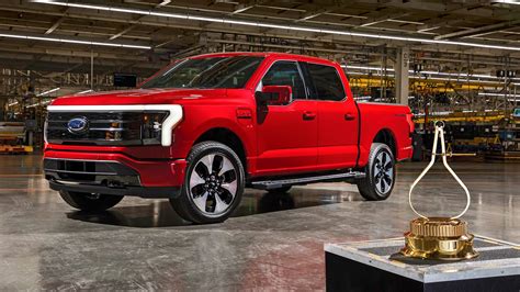 The Ford F-150 Lightning Is the 2023 MotorTrend Truck Of The Year