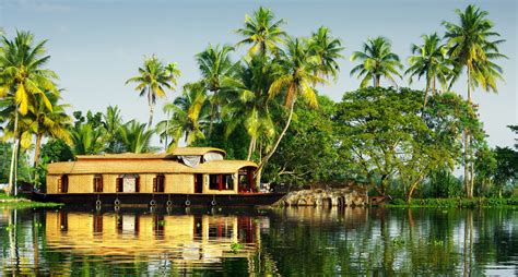 10 Top Tourist Attractions in Kerala