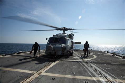 U.S. Navy Orders 12 MH-60R Helicopters for South Korean Navy - Seapower