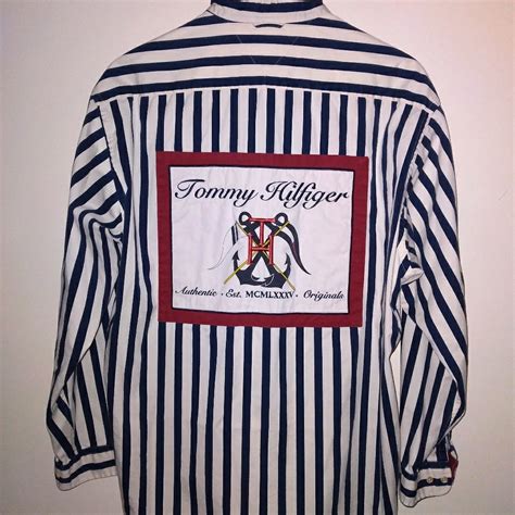 Vintage Authentic Tommy Hilfiger Big Flag Spellout - Gem