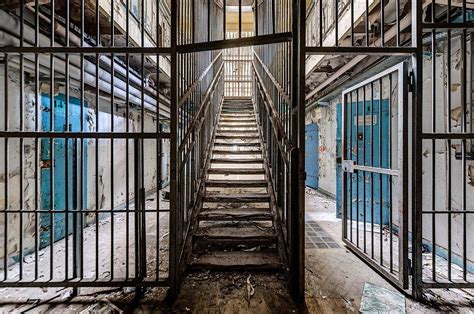 The Gloomy Cell Blocks of an Abandoned Prison - Urban Ghosts Media