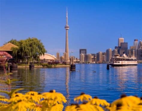 Toronto's Must-See Top Attractions & Highlights | Summer, Toronto ...