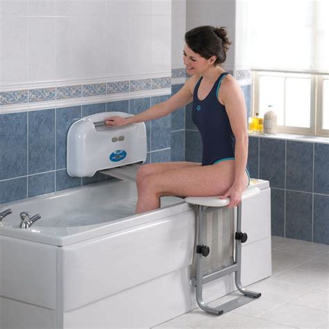 Bath Chair Lift For Elderly / Wheelchair Assistance | Bath lift chair | Bath lift, Bath ... : It ...