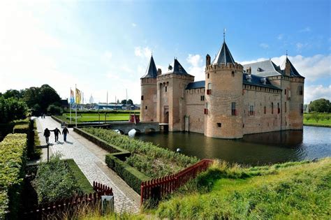 Castle Muiderslot ~ Amsterdam ~ The most beautiful and best kept ...