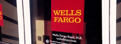 Wells Fargo Bank Hours: What Time Do They Open and Close?