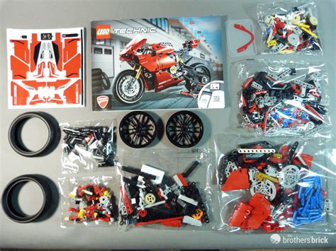 LEGO Technic 42107 Ducati Panigale V4 R Review-5 - The Brothers Brick ...