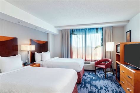 Fairfield Inn & Suites by Marriott Indianapolis Downtown Indianapolis ...