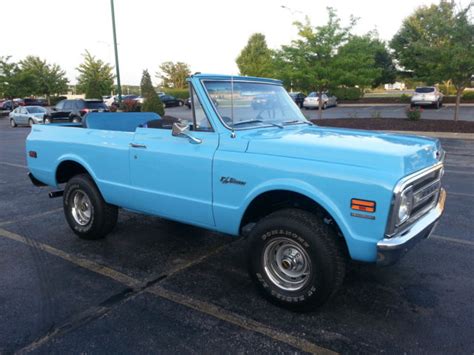 1969 Chevrolet K5 Blazer-Restored-Convertible-Very Rare-1st Year Blazer Was Made