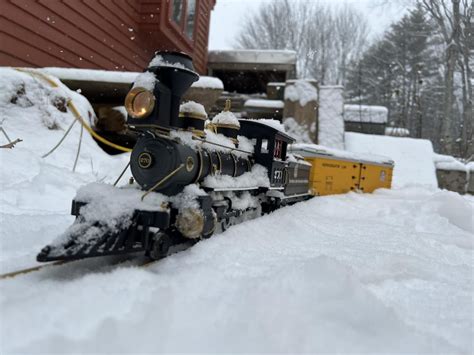 Finally got to run my G scale in the snow! : r/modeltrains