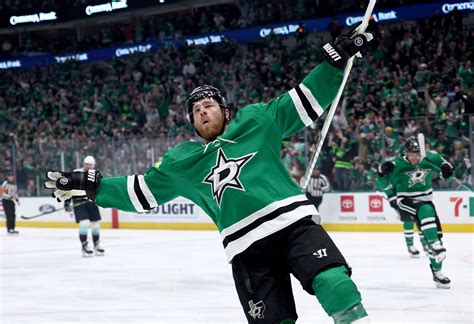 Joe Pavelski four goals in return from concussion, but Stars fall to ...