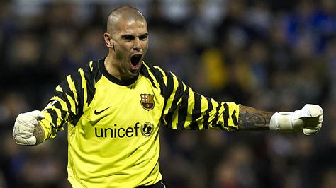 Barcelona news: La Liga champions to bring club legend Victor Valdes ...