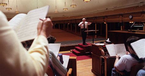 Longtime Tabernacle Choir director Jerold Ottley dies of COVID at age 86