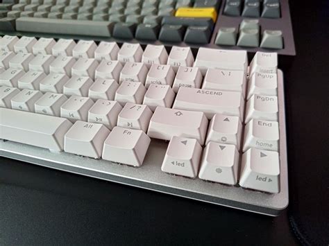 GLORIOUS GMMK 2 white edition (65% pre-built), Computers & Tech, Parts ...