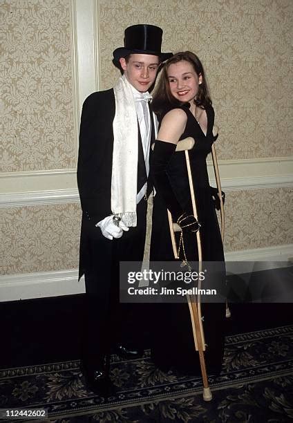 93 Rachel Miner And Macaulay Culkin Photos & High Res Pictures - Getty ...