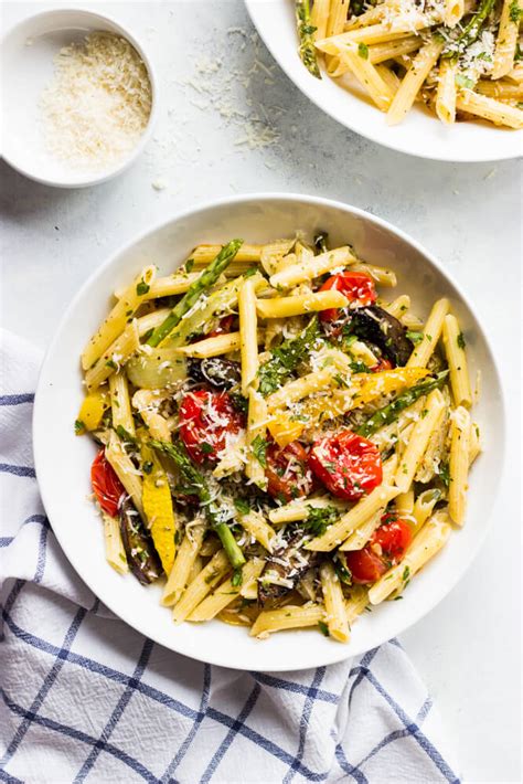 Pasta Primavera with Roasted Vegetables - Little Broken