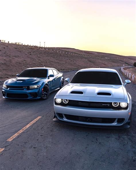 What’s the Difference Between a Dodge Challenger and a Dodge Charger?