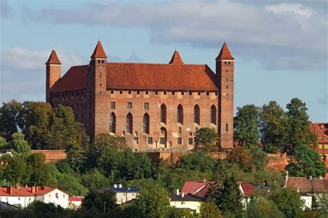 15 Beautiful Castles in Poland - Swedishnomad.com