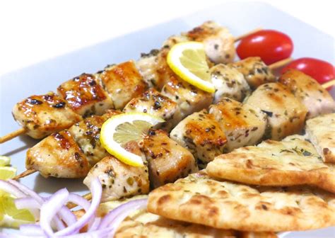 Greek Souvlaki Made with Imported Meat - GreekReporter.com