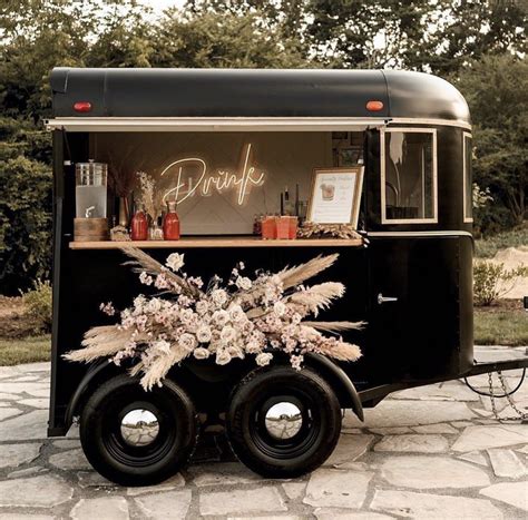 The 16 Cutest Mobile Bars for Your Wedding | Green Wedding Shoes