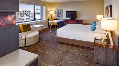 Denver Hotel Rooms & Suites with View | Grand Hyatt Denver