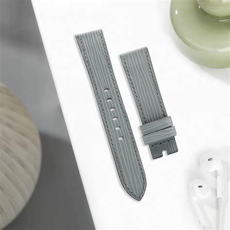 Tag Heuer Formula 1 Straps - Epi Light Grey – Liger Straps