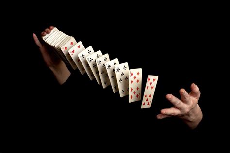 Unbelievably Easy Card Tricks That Even Beginners Can Perform - Plentifun