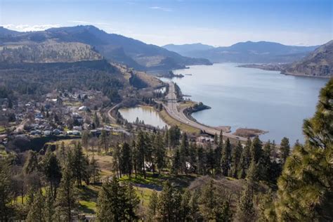 5 fun things to do in Mosier Oregon - The Gorge Guide