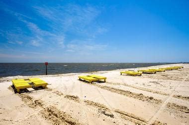 5 Best Beaches in Gulfport (MS)