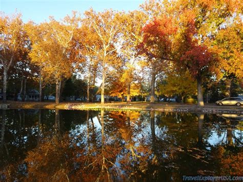 Fall Colors in Wamego, Kansas - Travel Explorer USA