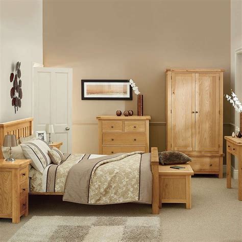 Basics of Solid Oak Bedroom Furniture