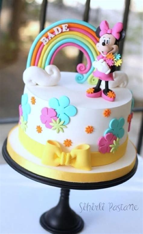 Minnie Mouse Rainbow Cake | Mini mouse birthday cake, Minnie cake, Minnie mouse birthday cakes