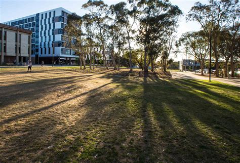 University of Canberra College, Университетский колледж Канберры ...